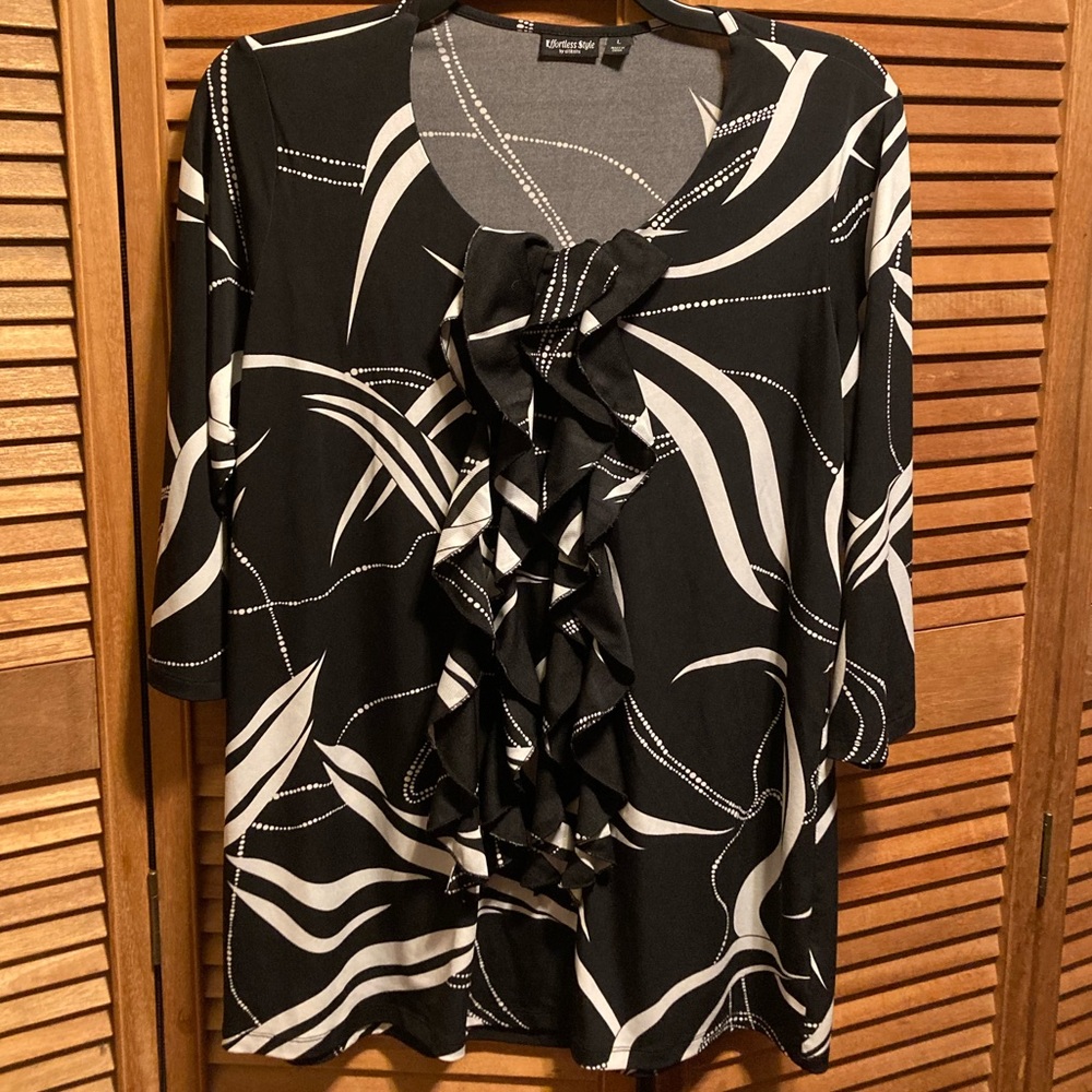Effortless Style Black & White Top/Tunic